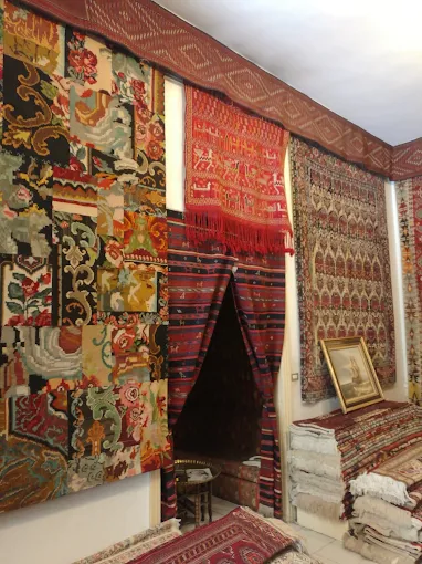 Decorative textiles and tapestries in the gallery